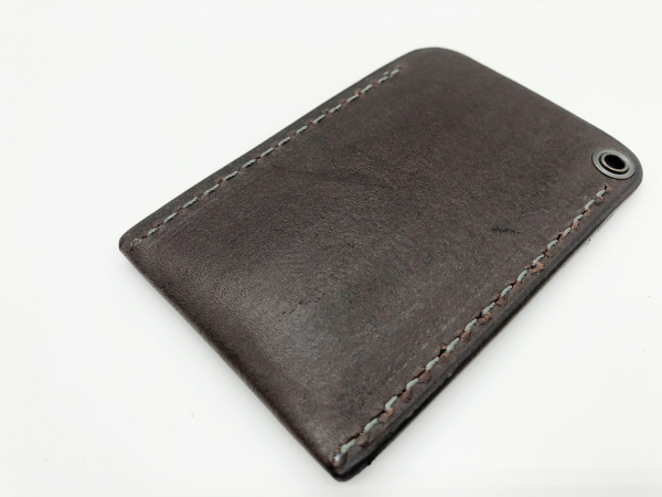 Card Holder с люверсом коричневый
