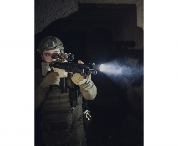 Armytek Predator Pro Magnet USB / Теплый / 1400 лм / 5°:40° / 1x18650 (в комплекте)