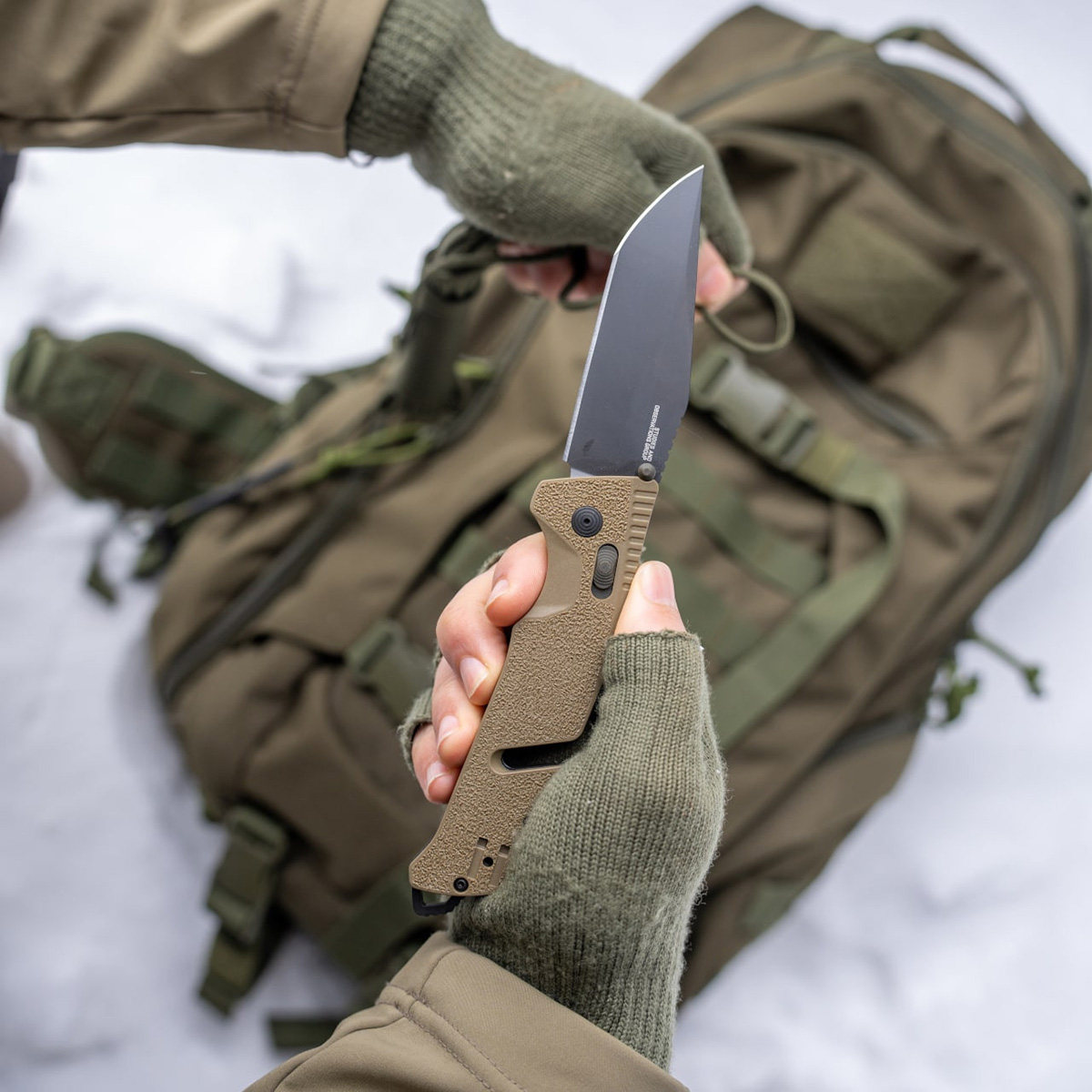 Нож SOG 11-12-12-41 Trident AT Flat Dark Earth — изображение 3